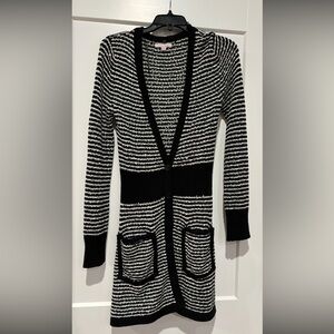 Romeo & Juliet Couture long Cardigan Small size